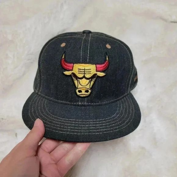 Chicago Bulls NBA Snapback SGA Denim Hat Cap BMO Melonwear 2018 2019 Rare - Picture 2 of 5